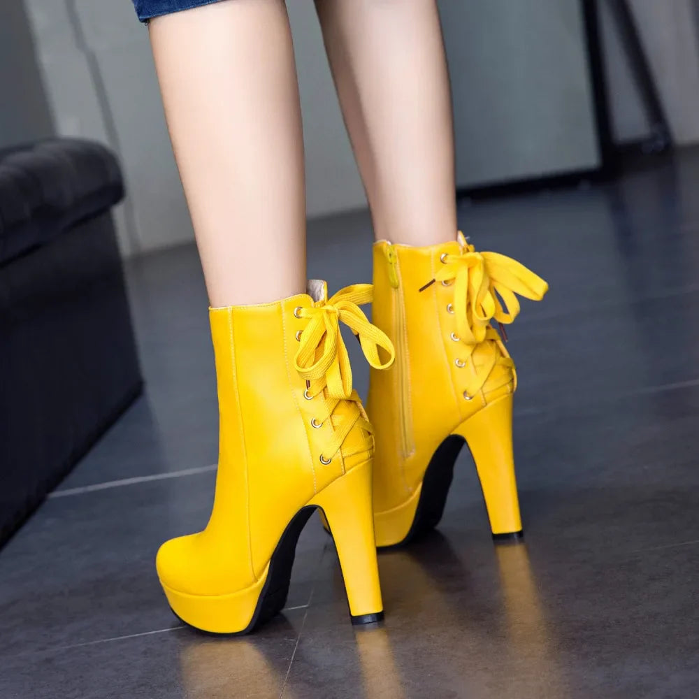 Fashion Ankle Boots Women Platform High Heels Short Boot Lace-up BlackSPECIFICATIONSBrand Name: ZOGEERBoot Type: basicShaft Material: PUOutsole Material: RUBBERUpper Material: PUHign-concerned Chemical: NoneOrigin: Mainland ChinaCN: SiDMEwomenstorenull