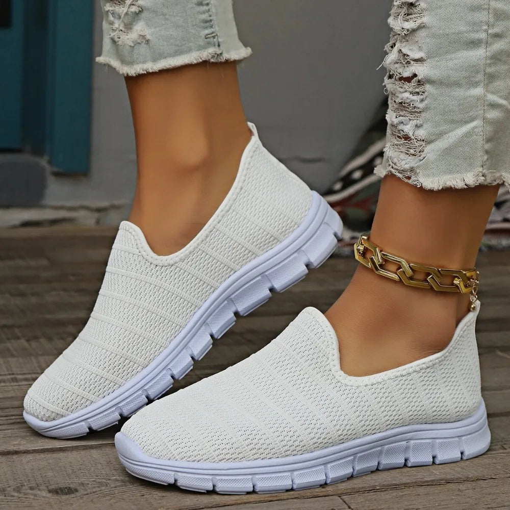 Sneakers Slip On Flat Shoe Women's Fashion Casual Loafers Walking ShoeSPECIFICATIONSDepartment Name: ADULTBrand Name: pdmcmsPattern Type: SolidModel Number: &amp;8833-3DFit: Fits true to size, take your normal sizeHign-concerned ChemicDMEwomenstorenull