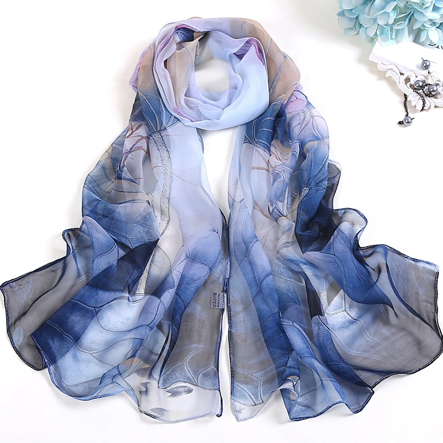 Fashion Long Scarf Women Thin Shawls and Wraps Hijab Floral Print SunsSPECIFICATIONS
Brand Name: ZOMAXIUJEE
Material: POLYESTER
Applicable Season: winter
Department Name: ADULT
Applicable Scene: CASUAL
Gender: WOMEN
Feature: Keep warm
DMEwomenstorenull