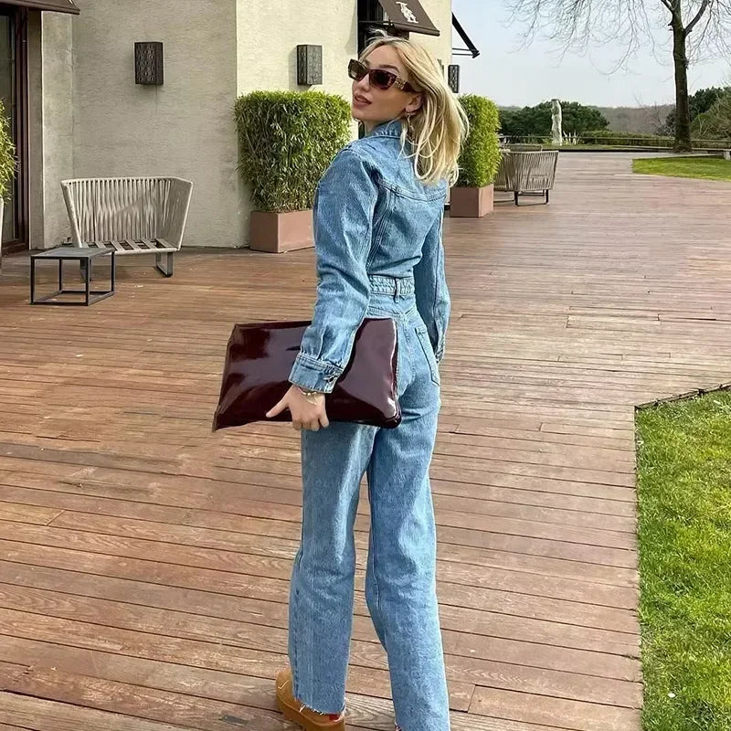 Denim Jumpsuit for Women Overalls Woman Jean Overalls Long Sleeve ElegSPECIFICATIONSBrand Name: NoEnName_NullStyle: StreetwearAge: MIDDLE AGEOrigin: Mainland ChinaCN: GuangdongSeason: Spring/SummerMaterial: POLYESTERDecoration: noneFabDMEwomenstorenull