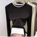 Contrasting Splicing Long Sleeved Round Neck T-shirt Base Shirt Warm TSPECIFICATIONSBrand Name: NoEnName_NullStyle: Office LadyAge: MIDDLE AGEOrigin: Mainland ChinaCN: GuangdongSeason: Autumn/WinterClothing Length: regularDecoration: PDMEwomenstorenull