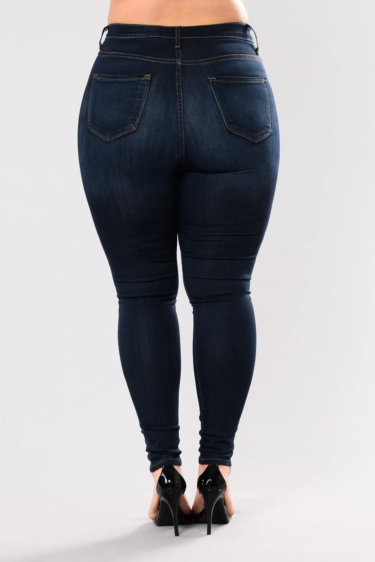 Women's plus size high waist jeans casual Skinny denim fat mom jeansSPECIFICATIONSBrand Name: NoEnName_NullModel Number: 607Style: CasualWash: Bleach WashMaterial: COTTONPlace Of Origin: China (mainland)Decoration: ButtonDecoration: DMEwomenstorenull