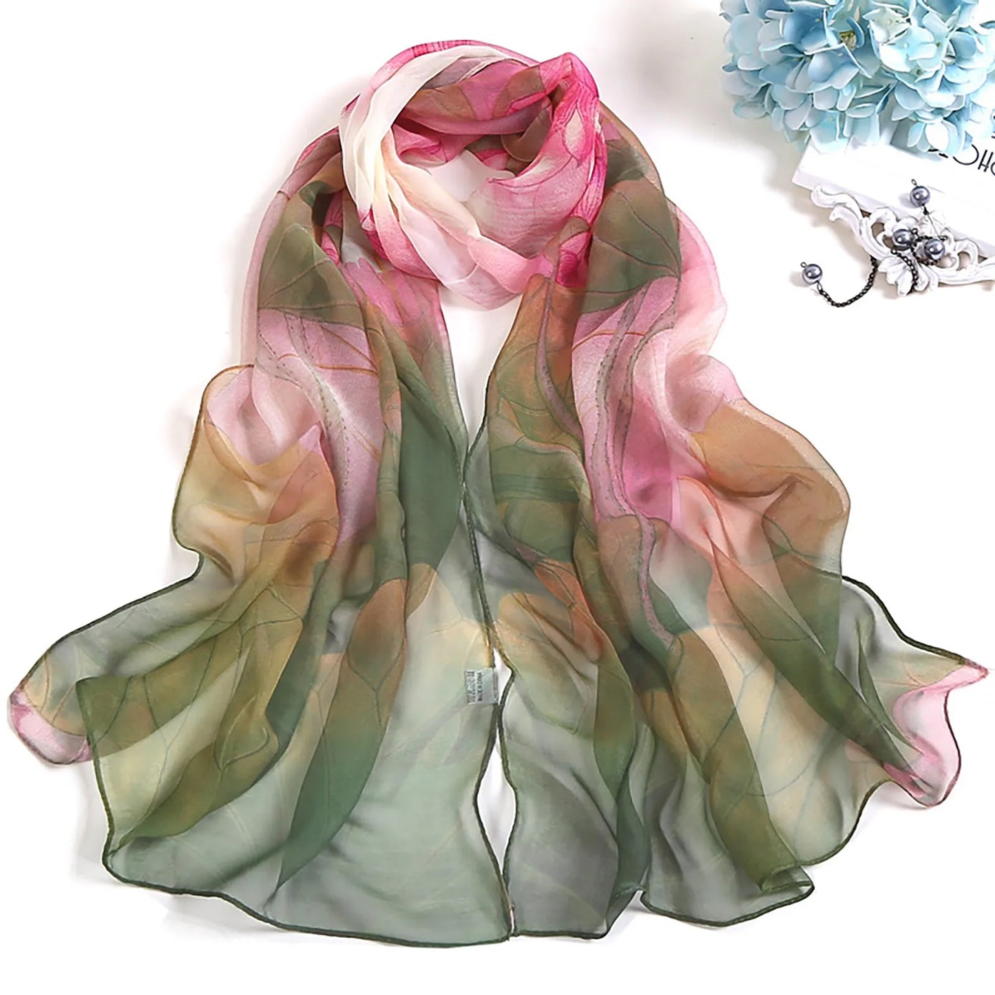 Fashion Long Scarf Women Thin Shawls and Wraps Hijab Floral Print SunsSPECIFICATIONS
Brand Name: ZOMAXIUJEE
Material: POLYESTER
Applicable Season: winter
Department Name: ADULT
Applicable Scene: CASUAL
Gender: WOMEN
Feature: Keep warm
DMEwomenstorenull