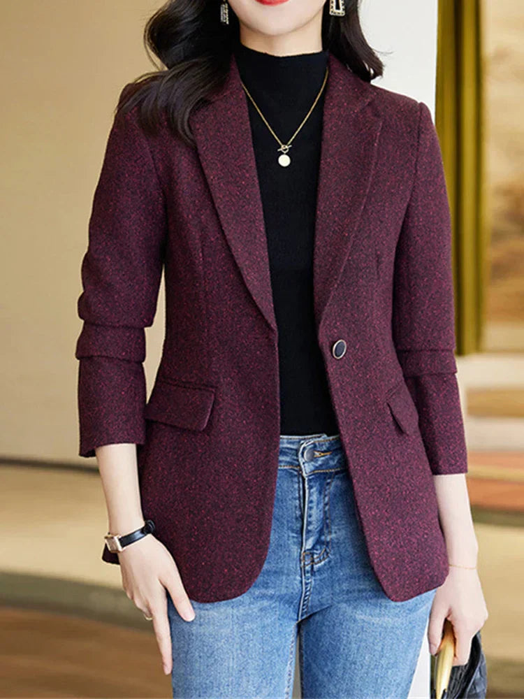 Elegant long-sleeve women's blazer with turn-down collar and single-button closure