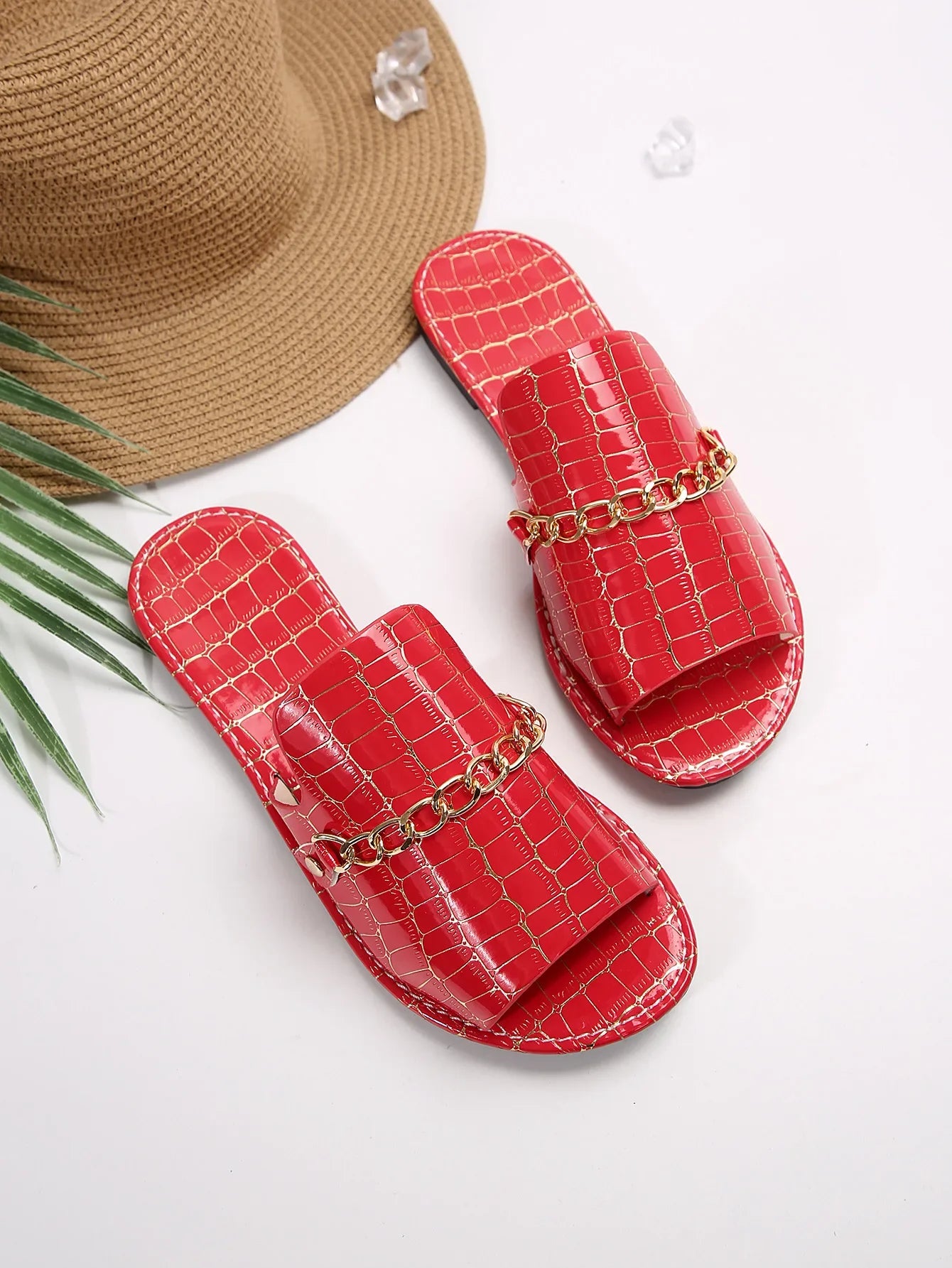 New Gold Metal Chain Peep Toe Slippers Women’s Flat Luxury OutdoorSPECIFICATIONSBrand Name: shijunyiShoes Type: Flip FlopsApplicable Place: OutsideUpper Material: PUHeel Height: High (5cm-8cm)Origin: Mainland ChinaCN: ZhejiangSeasoDMEwomenstorenull