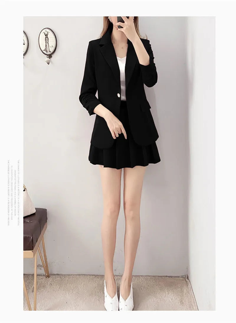 Women's elegant 2-piece suit with unlined blazer and A-line skirt.