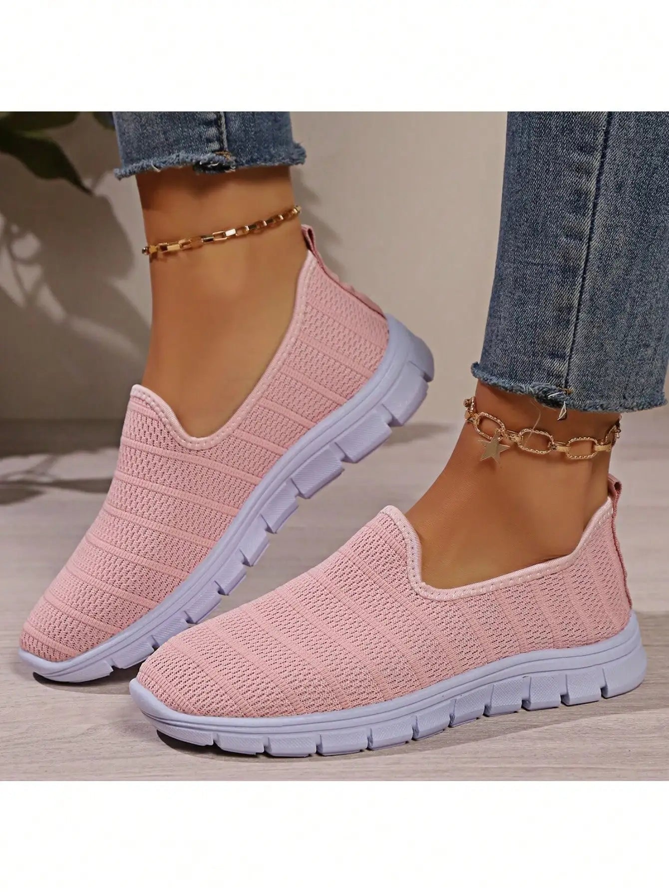 Sneakers Slip On Flat Shoe Women's Fashion Casual Loafers Walking ShoeSPECIFICATIONSDepartment Name: ADULTBrand Name: pdmcmsPattern Type: SolidModel Number: &amp;8833-3DFit: Fits true to size, take your normal sizeHign-concerned ChemicDMEwomenstorenull