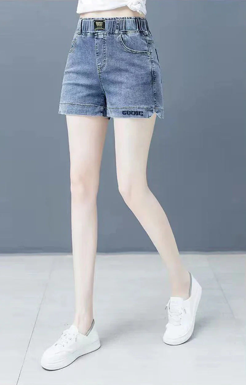 High waisted denim shorts version in large size for slimming effectSPECIFICATIONSBrand Name: NoEnName_NullDecoration: AppliquesFabric Type: KnittingPant Style: regularPattern Type: SolidFit Type: LOOSE FITStyle: CasualMaterial: POLYDMEwomenstorenull