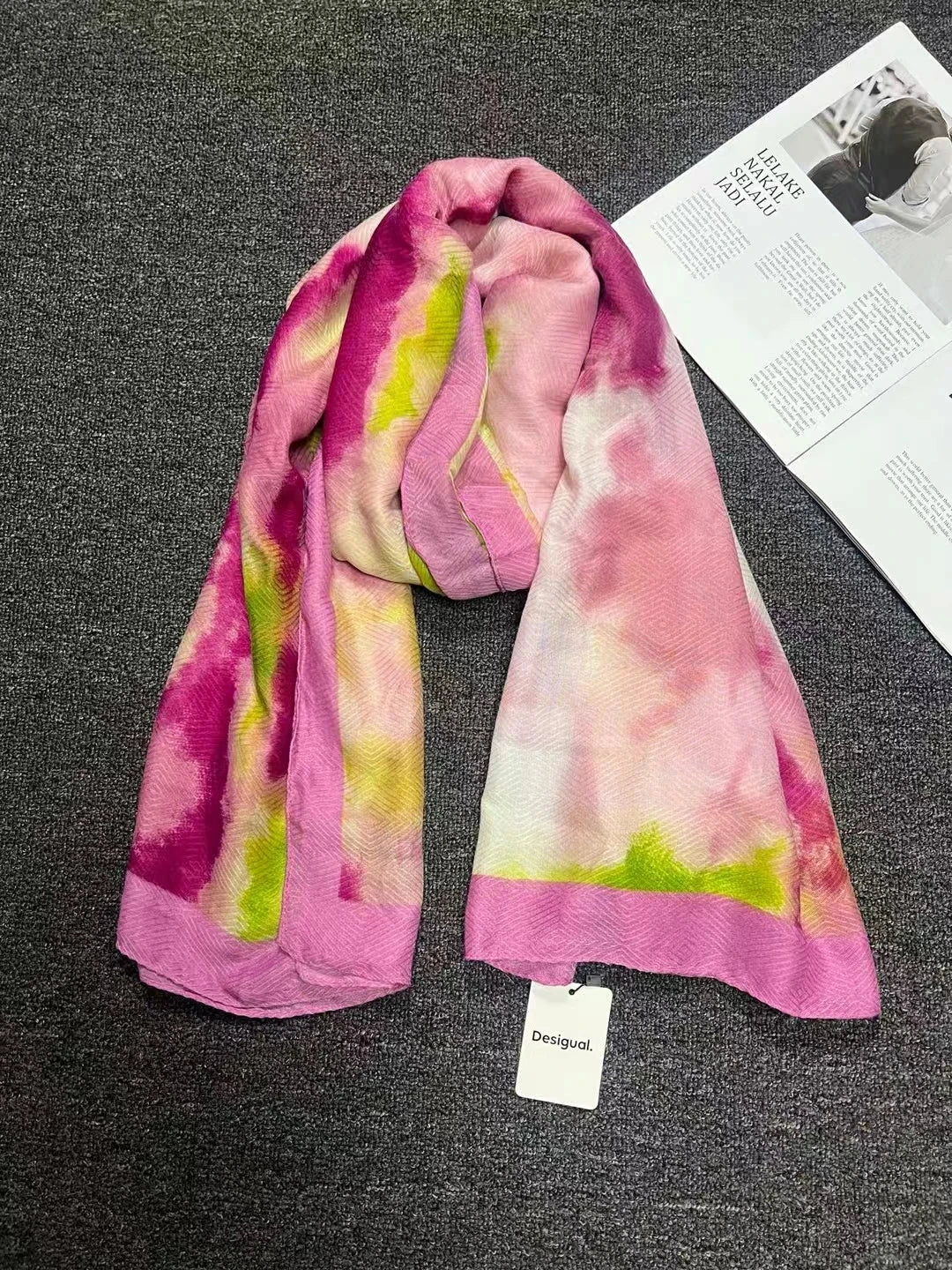 original single Spanish new trend colorful leisure gift shawl scarfSPECIFICATIONSBrand Name: NoEnName_NullCraft of Weaving: Non-wovenOrigin: ES(Origin)Gender: WOMENDepartment Name: ADULTHign-concerned Chemical: NoneMaterial: POLYESTDMEwomenstorenull