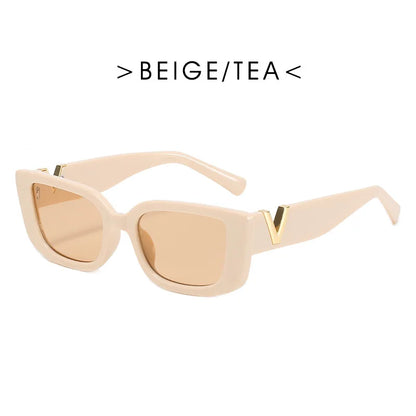 Fashion Cat Eye Sunglasses Luxury V Sun Glasses For Ladies ClassicSPECIFICATIONSBrand Name: FSOrigin: Mainland ChinaApplicable Scenarios: casualGender: WOMENStyle type: rectangleModel Number: 78055Item Type: EYEWEARProduct Type: FaDMEwomenstorenull