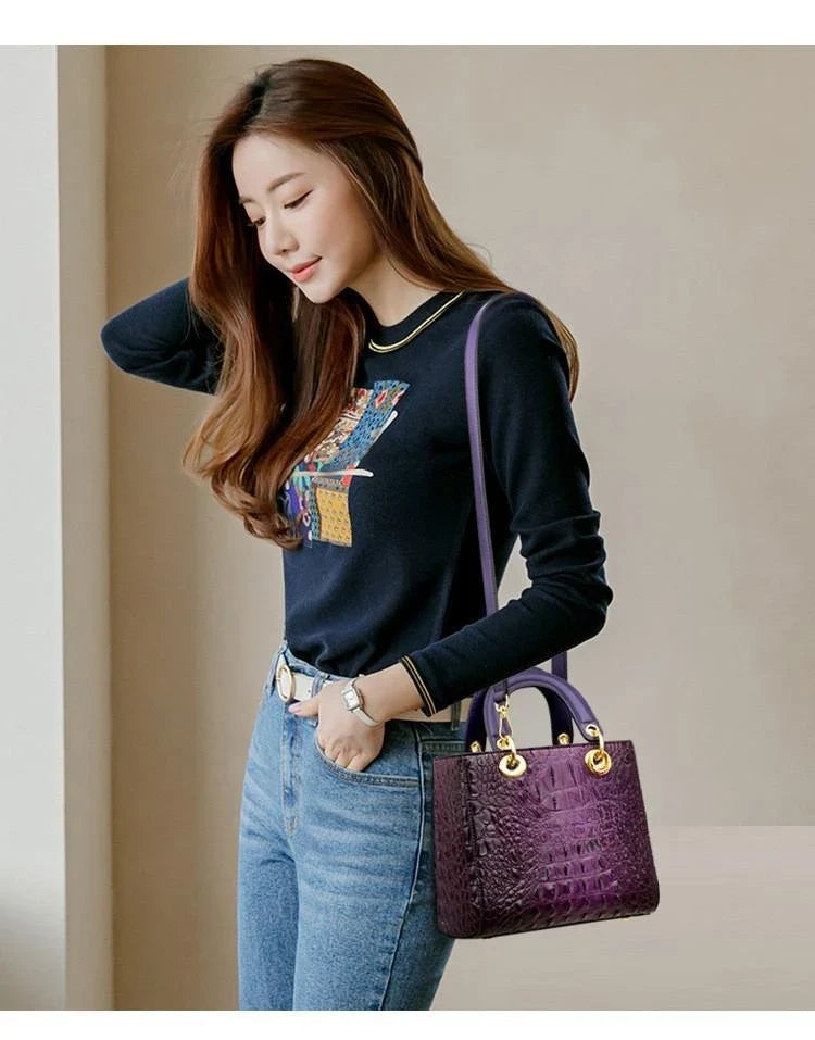 High Quality Luxury Brand Designer Leather Handbags Shoulder Bag For WSPECIFICATIONSBrand Name: luyoHign-concerned Chemical: NoneHandbags Type: Shoulder BagsTypes of bags: Shoulder &amp; Crossbody BagsMain Material: PULining Material: DMEwomenstorenull