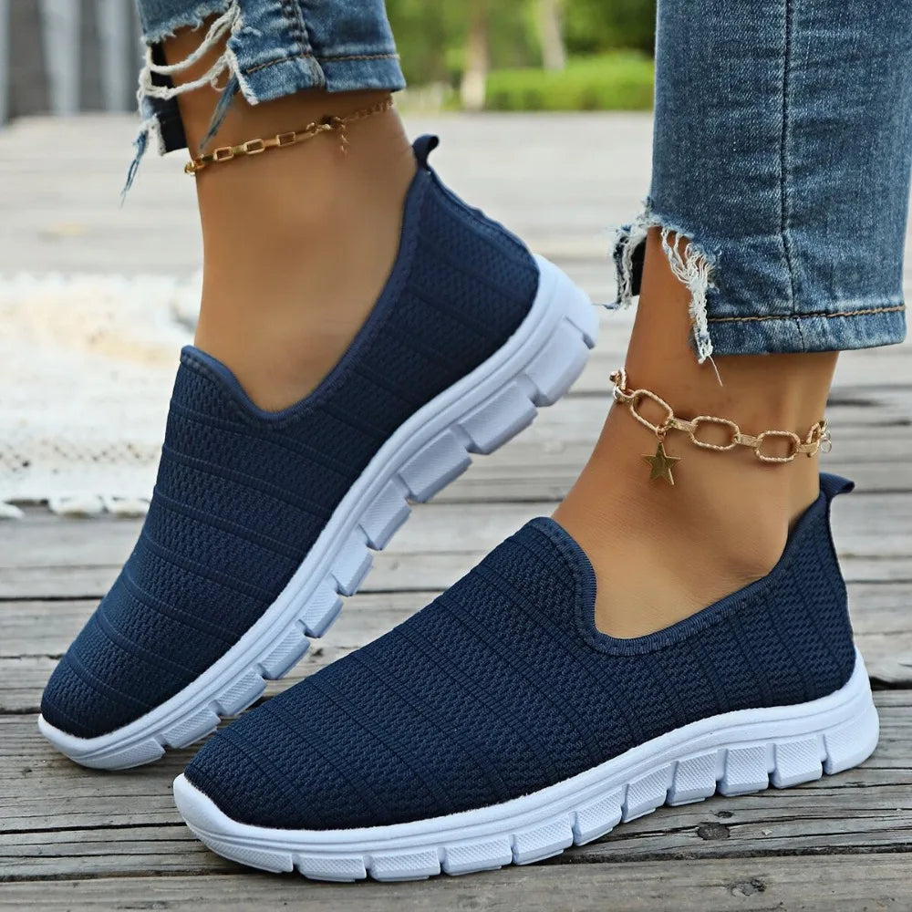 Sneakers Slip On Flat Shoe Women's Fashion Casual Loafers Walking ShoeSPECIFICATIONSDepartment Name: ADULTBrand Name: pdmcmsPattern Type: SolidModel Number: &amp;8833-3DFit: Fits true to size, take your normal sizeHign-concerned ChemicDMEwomenstorenull