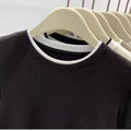 Contrasting Splicing Long Sleeved Round Neck T-shirt Base Shirt Warm TSPECIFICATIONSBrand Name: NoEnName_NullStyle: Office LadyAge: MIDDLE AGEOrigin: Mainland ChinaCN: GuangdongSeason: Autumn/WinterClothing Length: regularDecoration: PDMEwomenstorenull