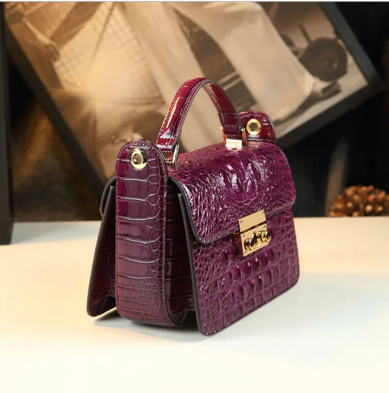 Crocodile pattern leather bag new women's bag, leather handbag, shouldSPECIFICATIONSBrand Name: NoEnName_NullHign-concerned Chemical: NoneHandbags Type: TotesTypes of bags: Handbags &amp; Crossbody bagsMain Material: Genuine leatherGenDMEwomenstorenull