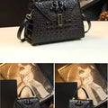 Women's Bag Genuine Leather Crossbody Handbags High Quality Women'sSPECIFICATIONSBrand Name: NoEnName_NullOrigin: Mainland ChinaCN: GuangdongLining Material: POLYESTERMain Material: Genuine leatherPlace Of Origin: GUANG DONG ProvincDMEwomenstorenull