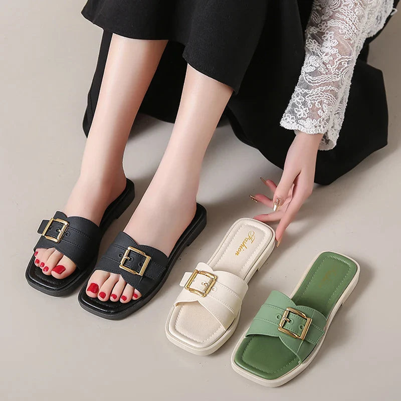 Fashionable Slippers For Women Summer Outerwear Anti-Slip Beach New StSPECIFICATIONSBrand Name: NoEnName_NullShoes Type: Flip FlopsApplicable Place: OutsideUpper Material: PVCHeel Height: Low (1cm-3cm)Origin: Mainland ChinaSeason: SummDMEwomenstorenull