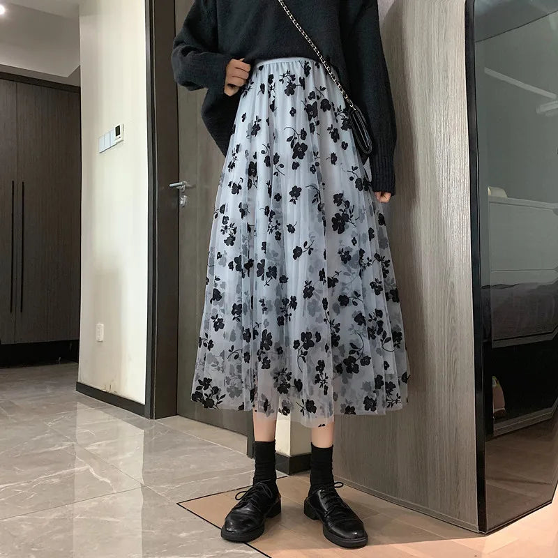 Skirt Women Vintage Butterfly Embroidery Elastic High Waist A-Line MesSPECIFICATIONSBrand Name: GLINDADAMaterial: POLYESTERMaterial: MeshMaterial: VoileStyle: Chinese StyleElasticity: Slight StrechOrigin: Mainland ChinaCN: GuangdongSeaDMEwomenstorenull