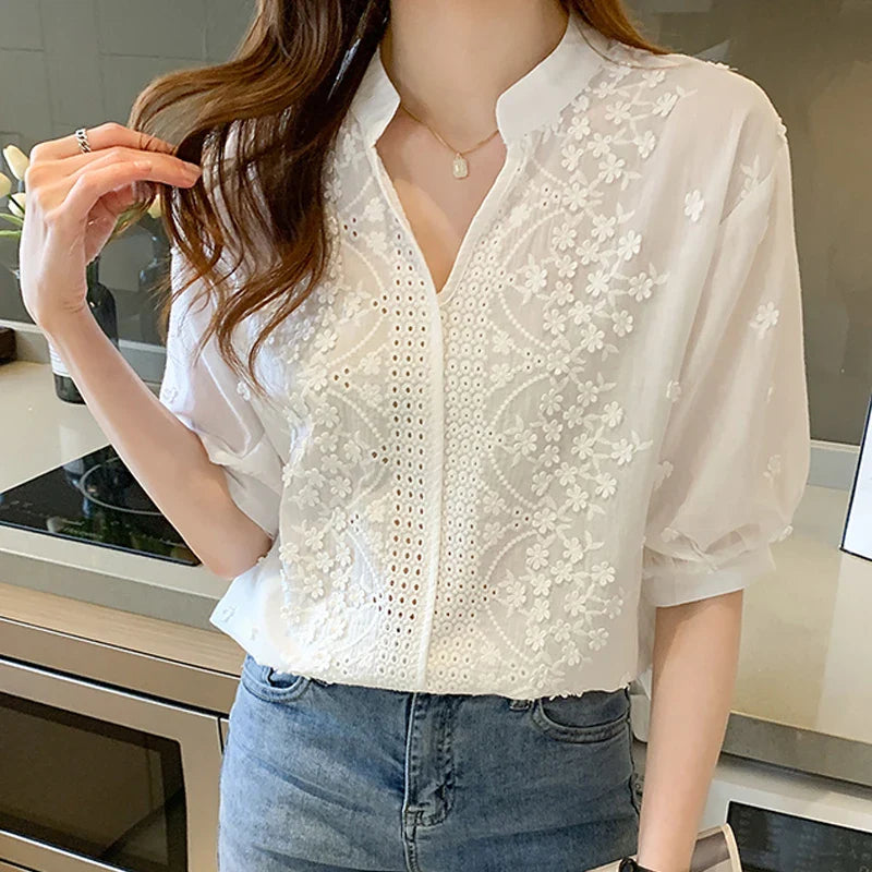 Short Sleeve Women Shirt Embroidery White Shirt V-neck Lantern SleeveSPECIFICATIONSBrand Name: SURE XIAO STORYStyle: vintageElasticity: Non StrechOrigin: Mainland ChinaCN: GuangdongSeason: Spring/SummerFabric Type: BroadclothMaterial:DMEwomenstorenull