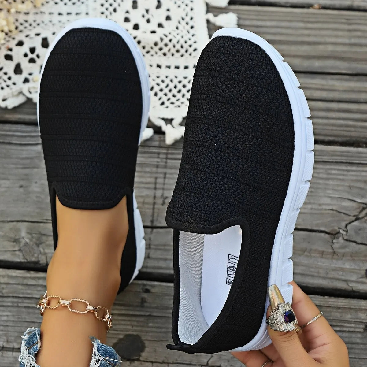 Sneakers Slip On Flat Shoe Women's Fashion Casual Loafers Walking ShoeSPECIFICATIONSDepartment Name: ADULTBrand Name: pdmcmsPattern Type: SolidModel Number: &amp;8833-3DFit: Fits true to size, take your normal sizeHign-concerned ChemicDMEwomenstorenull