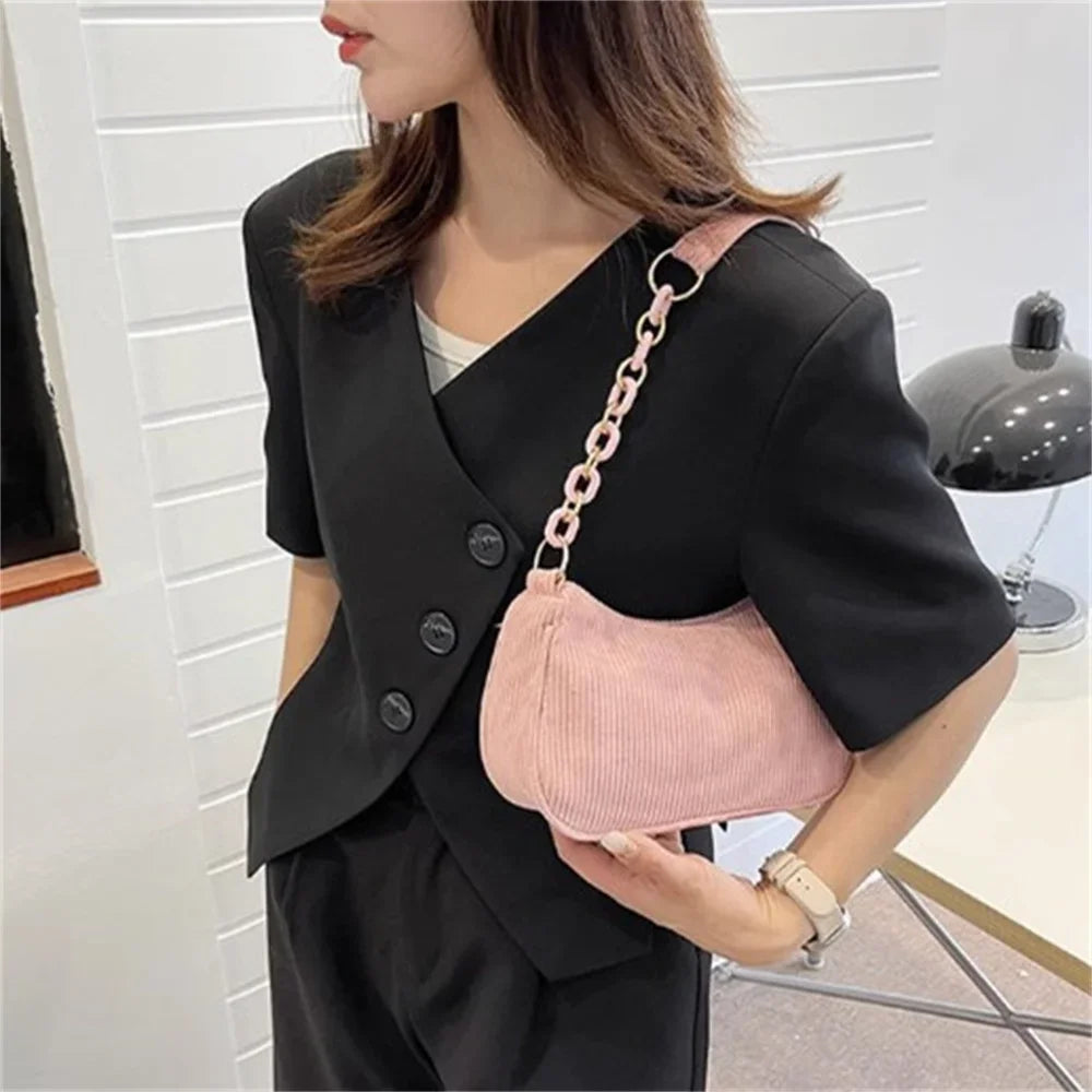 Mini Fashion Women's Shoulder Bag Felt Solid Color Retro Underarm BagsSPECIFICATIONSBrand Name: NoEnName_NullHign-concerned Chemical: NoneHandbags Type: Shoulder BagsMain Material: CorduroyLining Material: COTTONShape: BoxPlace Of OrigDMEwomenstorenull