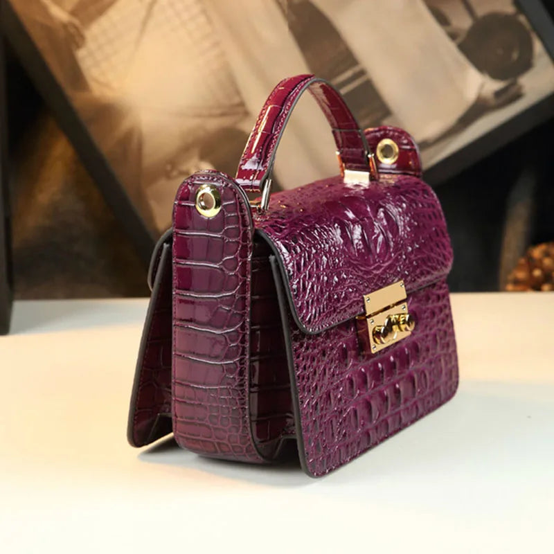 Crocodile pattern leather bag new women's bag, leather handbag, shouldSPECIFICATIONSBrand Name: NoEnName_NullHign-concerned Chemical: NoneHandbags Type: TotesTypes of bags: Handbags &amp; Crossbody bagsMain Material: Genuine leatherGenDMEwomenstorenull