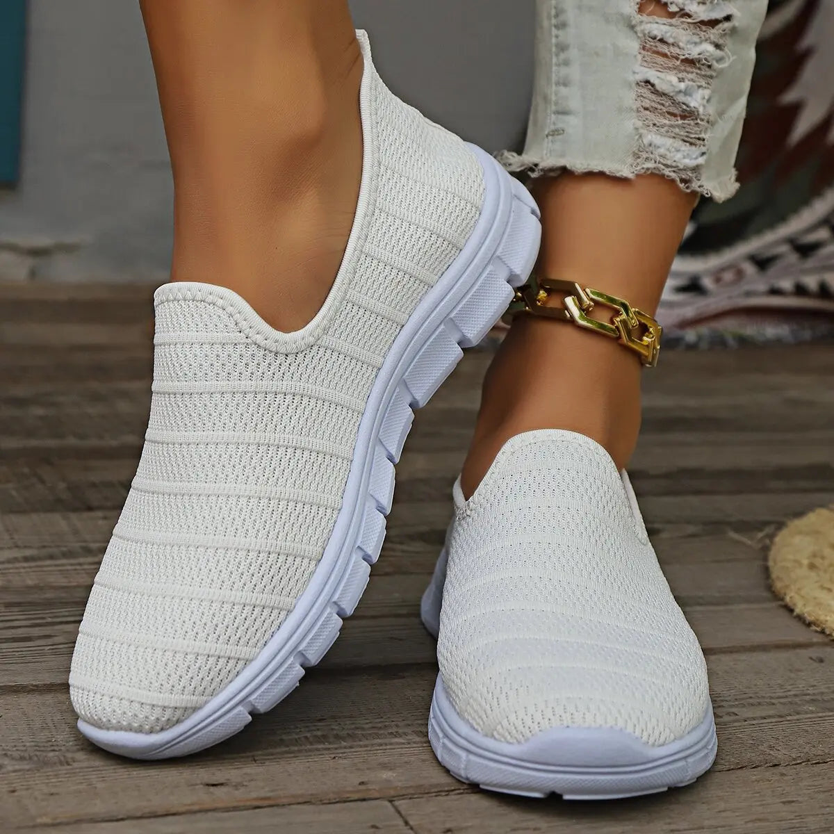 Sneakers Slip On Flat Shoe Women's Fashion Casual Loafers Walking ShoeSPECIFICATIONSDepartment Name: ADULTBrand Name: pdmcmsPattern Type: SolidModel Number: &amp;8833-3DFit: Fits true to size, take your normal sizeHign-concerned ChemicDMEwomenstorenull