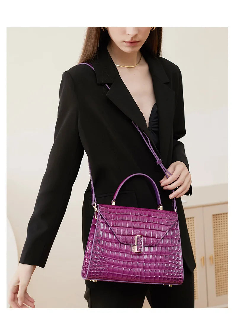 Luxury Crocodile Pattern Lady Handbag Women Shoulder Bags Designer FamSPECIFICATIONSBrand Name: NoEnName_NullOrigin: Mainland ChinaCN: ZhejiangLining Material: POLYESTERMain Material: Genuine leatherPlace Of Origin: ZHE JIANG ProvincePDMEwomenstorenull