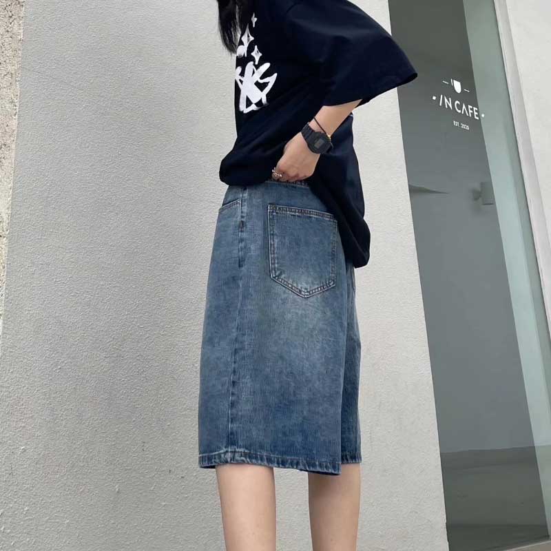 High Street Retro Blue Jeans Shorts Women Summer New Baggy Wide Leg DeSPECIFICATIONSBrand Name: NiXisMaterial: COTTONMaterial: POLYESTERElasticity: Non StrechFabric Type: Thin denimHign-concerned Chemical: NoneLength: Calf-Length PantsDMEwomenstorenull