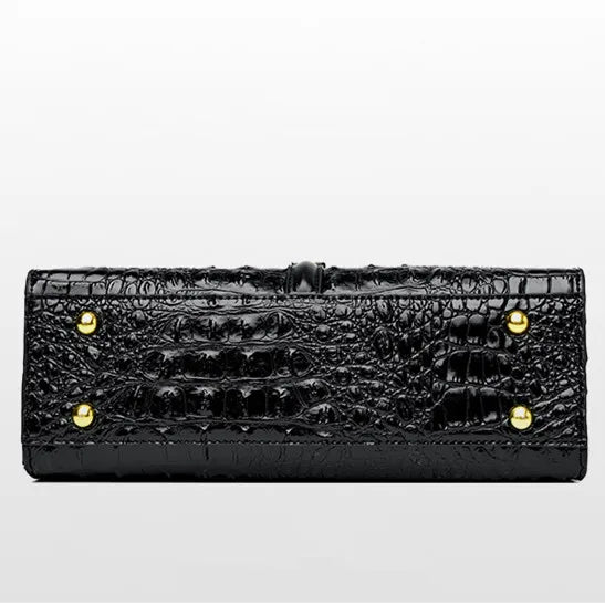 Leather Crocodile Pattern Women's Bag Fashion Brand Ladies HandbagsSPECIFICATIONSBrand Name: NoEnName_NullOrigin: Mainland ChinaCN: GuangdongLining Material: COTTONLining Material: POLYESTERMain Material: Genuine leatherPlace Of OriDMEwomenstorenull