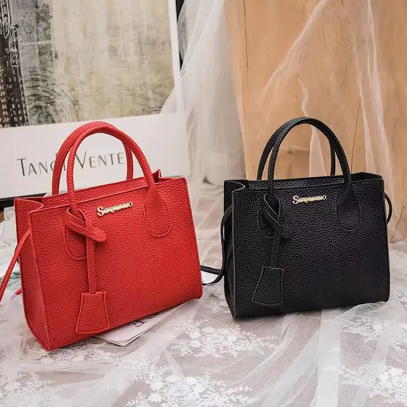 Ladies Handbags Single-shoulder Crossbody Handheld Triple-use Satchel SPECIFICATIONSBrand Name: NoEnName_NullOrigin: Mainland ChinaCN: GuangdongLining Material: POLYESTERMain Material: PUPlace Of Origin: GUANG DONG ProvincePlace Of OriDMEwomenstorenull