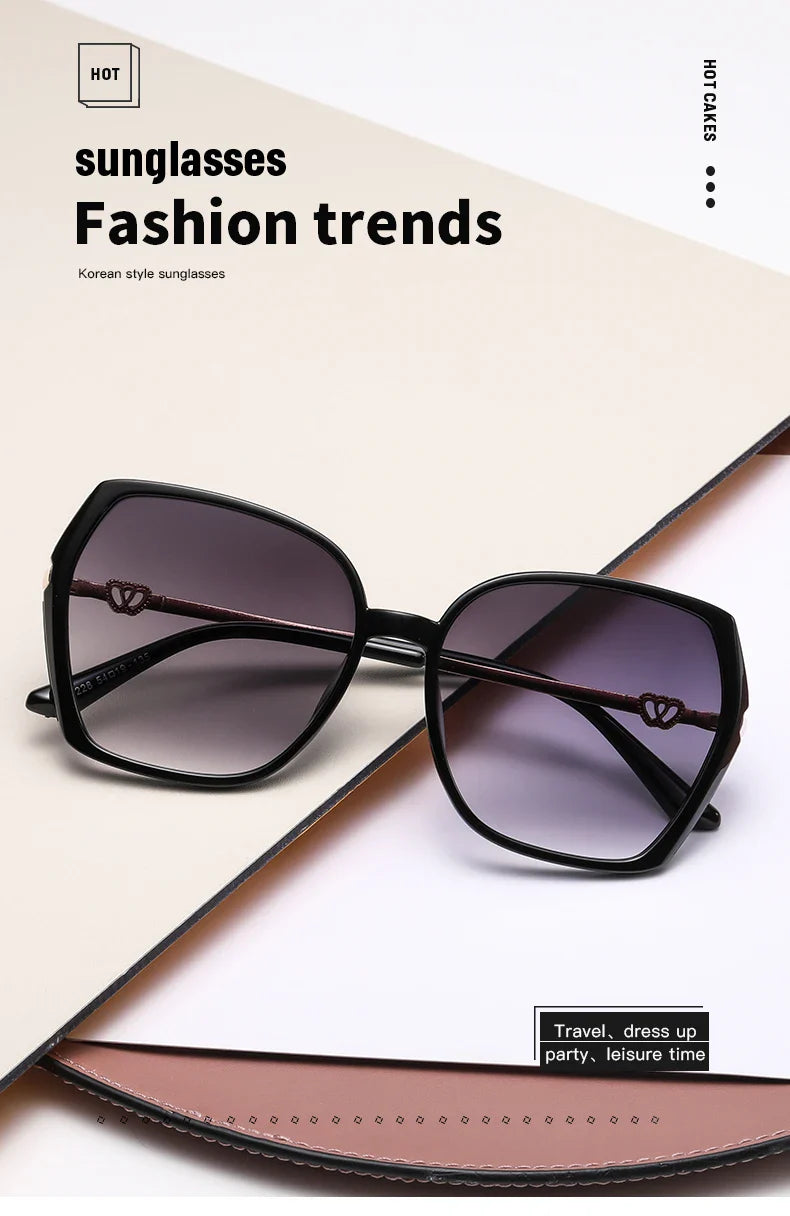 Vintage Square Sunglasses Women Retro Big Sun Glasses Men Classic EyewSPECIFICATIONSBrand Name: BYLENOrigin: Mainland ChinaGender: WOMENDepartment Name: ADULTFrame Material: AlloyStyle: SQUARELenses Optical Attribute: GradientLenses OpDMEwomenstorenull