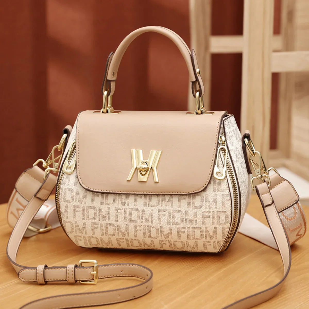 Vintage Chic Mini Crossbody Handbag - Retro Letter Print, Top Handle, SPECIFICATIONSBrand Name: NoEnName_NullOrigin: Mainland ChinaCN: ZhejiangLining Material: POLYESTERMain Material: PUPlace Of Origin: ZHE JIANG ProvincePlace Of OrigiDMEwomenstorenull